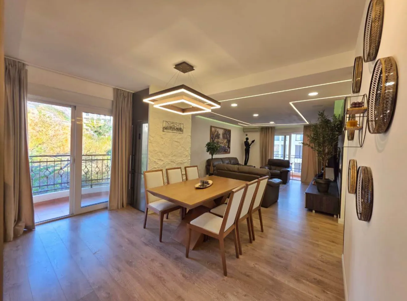 Sale, three bedroom apartment, 106m², Bečići, Budva