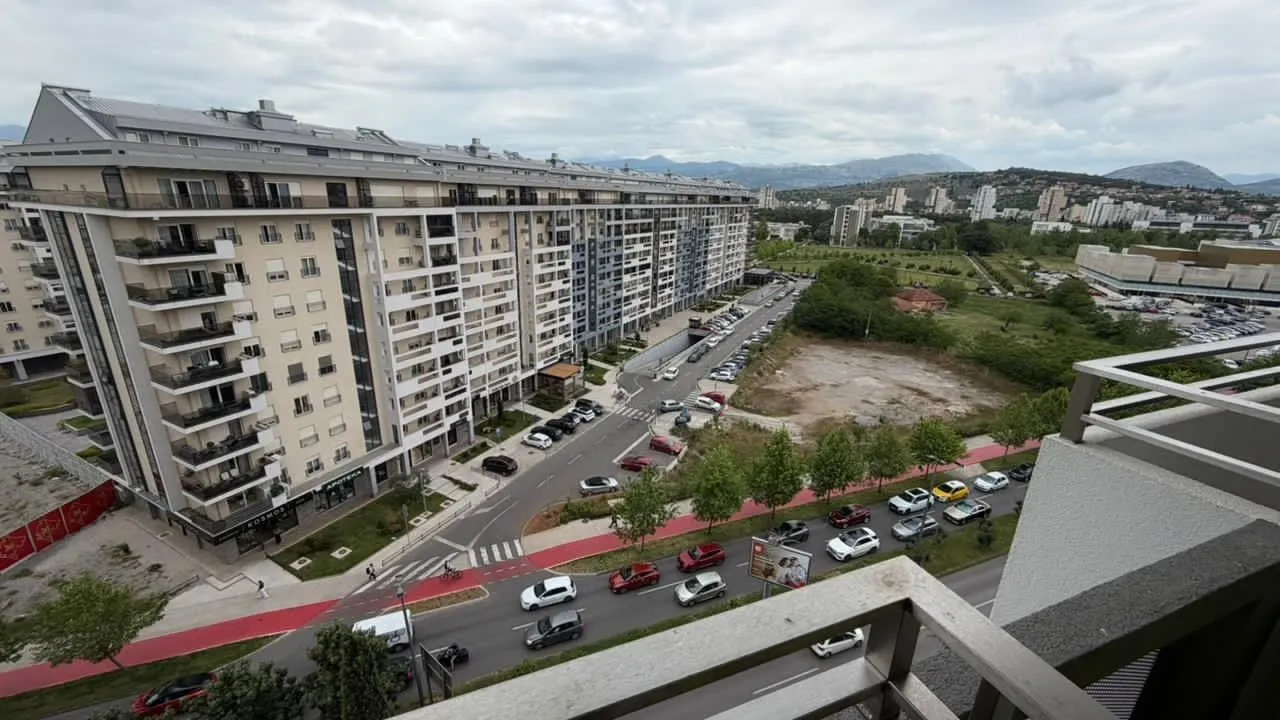 Prodaja, jednosoban stan, 40m², Central Point, Podgorica