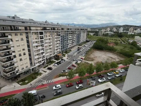Prodaja, jednosoban stan, 40m², Central Point, Podgorica - image 10
