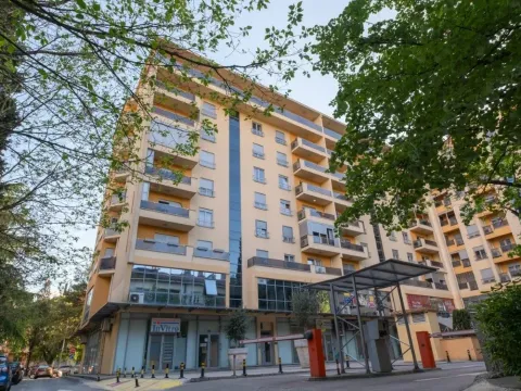 Sale, two bedroom apartment, 64m², Podgorica, Crna Gora - image 9