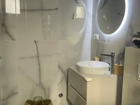 Sale, three bedroom apartment, 84m², Bečići, Budva - image 6