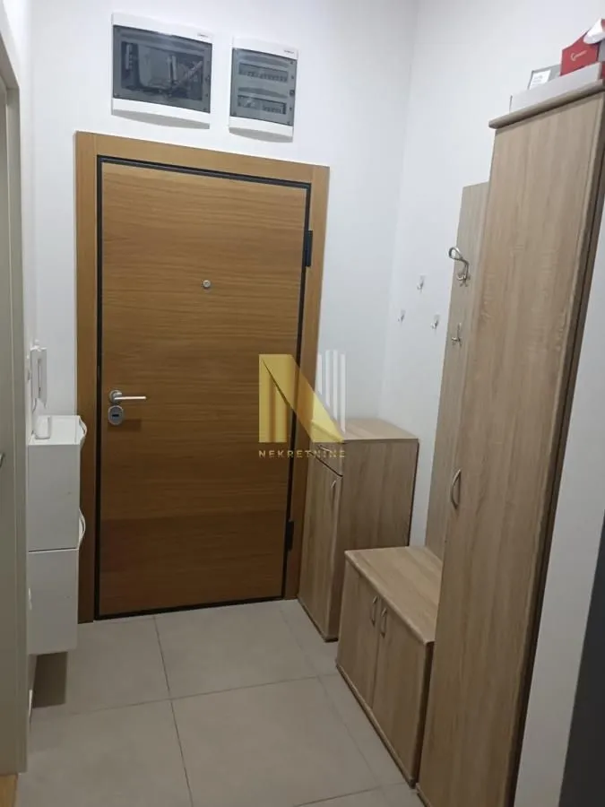 Izdavanje, jednosoban stan, 33m², Podbara, Novi Sad Sve Podlokacije
