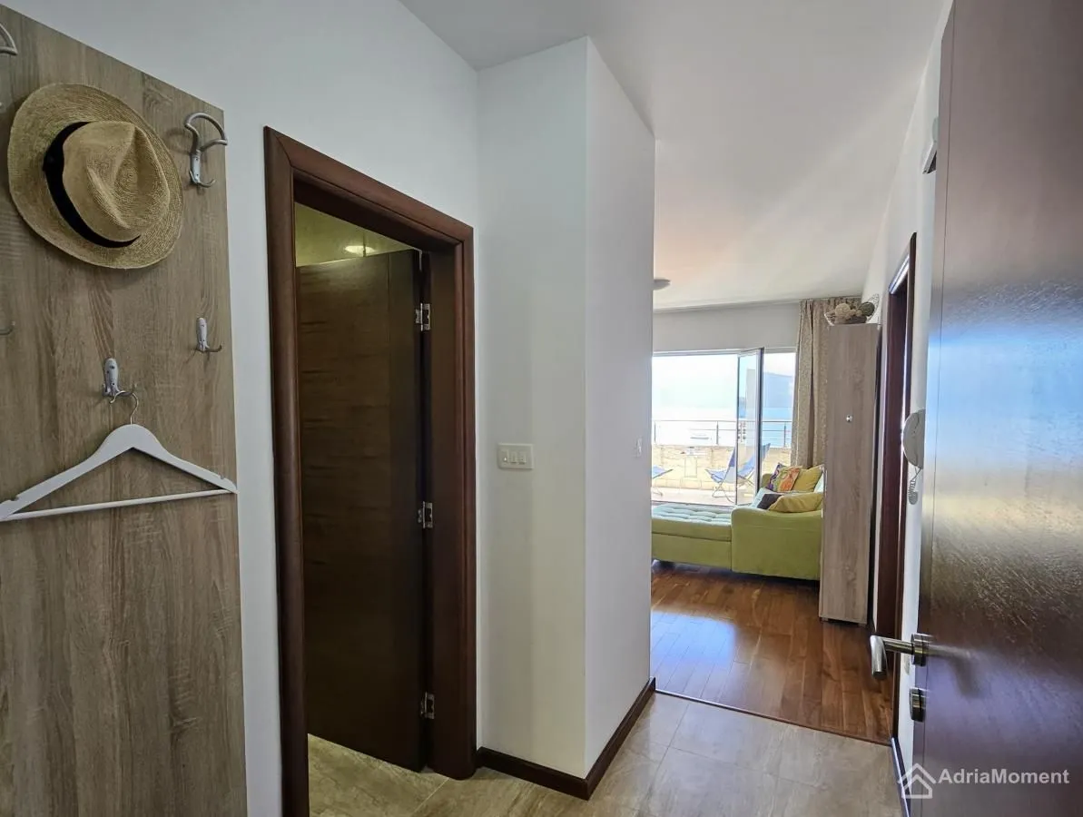 Prodaja, dvosoban stan, 90m², Donja Lastva, Tivat