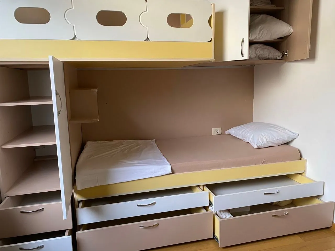 Rent, two bedroom apartment, 75m², Seljanovo, Tivat