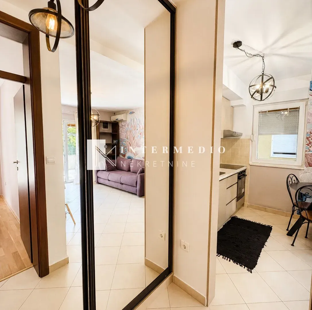 Izdavanje, jednosoban stan, 50m², Topla, Herceg Novi