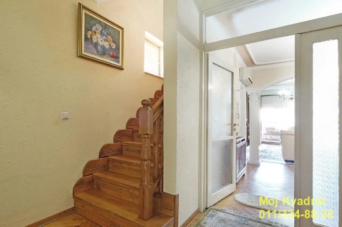 Sale, house, 250m², Brace Jerković, Voždovac Sve Podlokacije