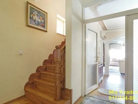 Prodaja, kuća, 250m², Brace Jerković, Voždovac Sve Podlokacije - image 14