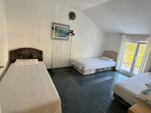 Izdavanje, jednosoban stan, 35m², Seljanovo, Tivat - image 3