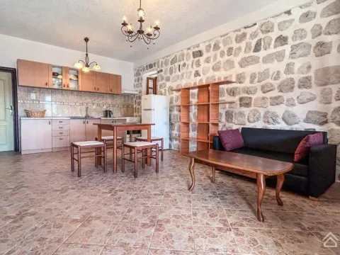 Prodaja, dvosoban stan, 87m², Perast, Kotor - image 4