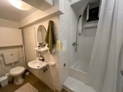 Prodaja, dvosoban stan, 48m², Centar, Novi Sad - image 8
