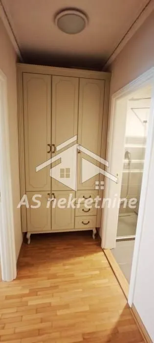 Prodaja, dvosoban stan, 62m², Stari Grad, Beograd