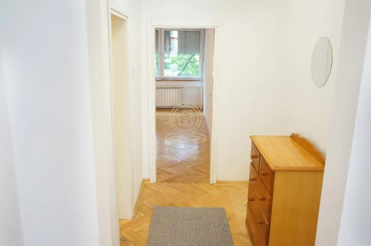 Rent, two bedroom apartment, 66m², Vračar Sve Podlokacije, Beograd