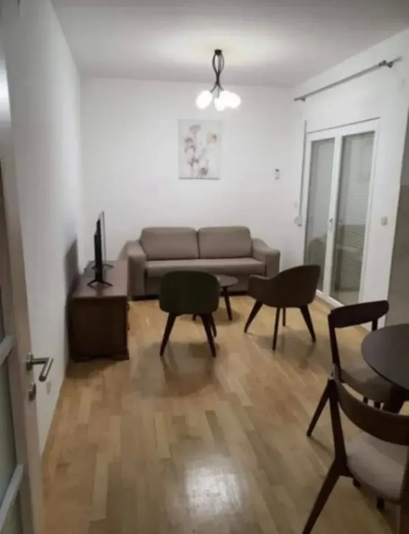 Rent, one bedroom apartment, 44m², Blok 6, Podgorica