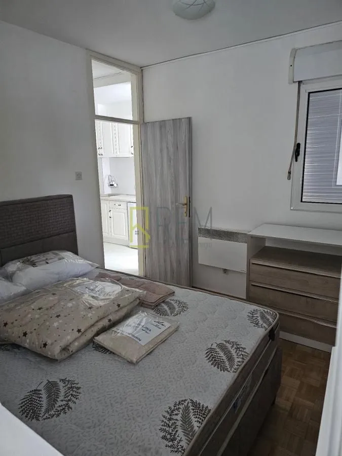 Izdavanje, jednosoban stan, 49m², Podgorica, Crna Gora