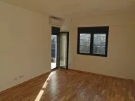 Izdavanje, dvosoban stan, 64m², City Kej, Podgorica - image 4