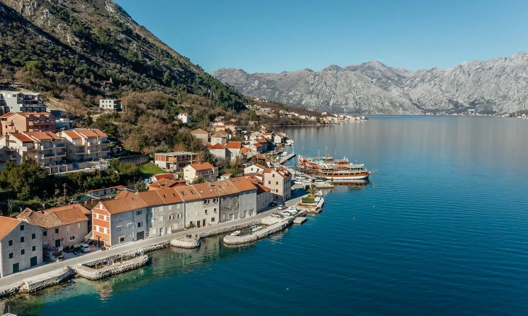 Rent, house, 90m², Muo, Kotor
