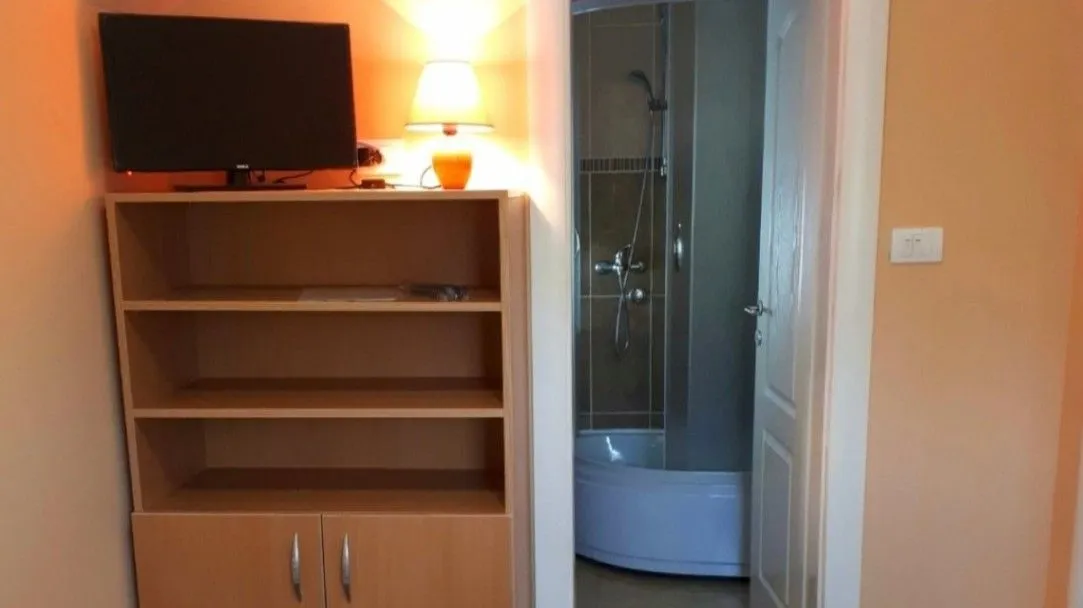 Prodaja, kuća, 240m², Ljubovija, Srbija