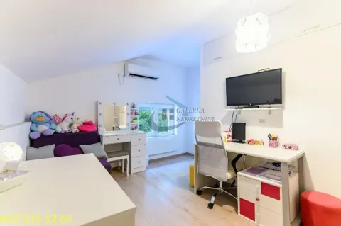 Prodaja, trosoban stan, 62m², Stari Grad, Beograd - image 19