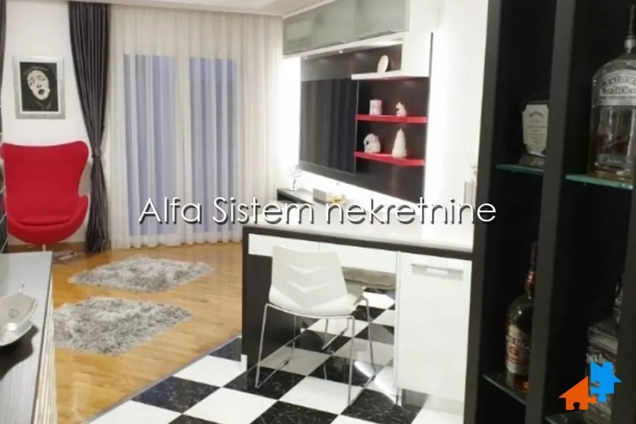 Izdavanje, dvosoban stan, 60m², Vračar Hram, Vračar Sve Podlokacije