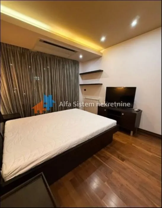 Izdavanje, dvosoban stan, 60m², Novi Beograd Sve Podlokacije, Beograd