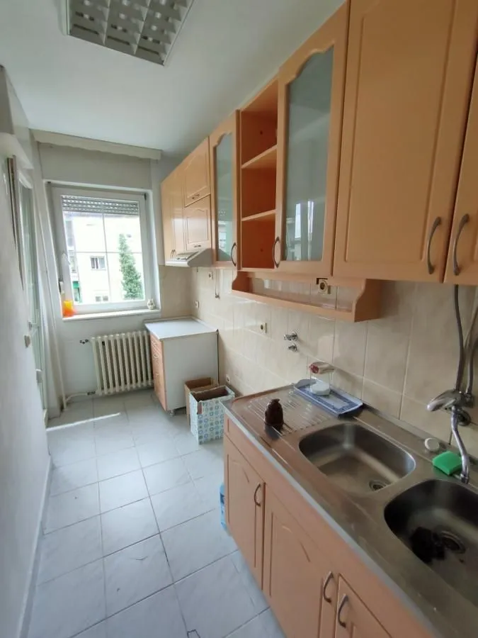Prodaja, trosoban stan, 103m², Centar, Novi Sad