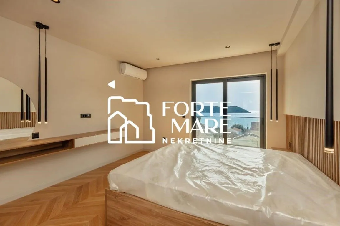 Prodaja, trosoban stan, 152m², Savina, Herceg Novi