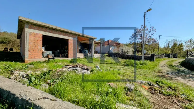 Prodaja, kuća, 165m², Vranići, Podgorica