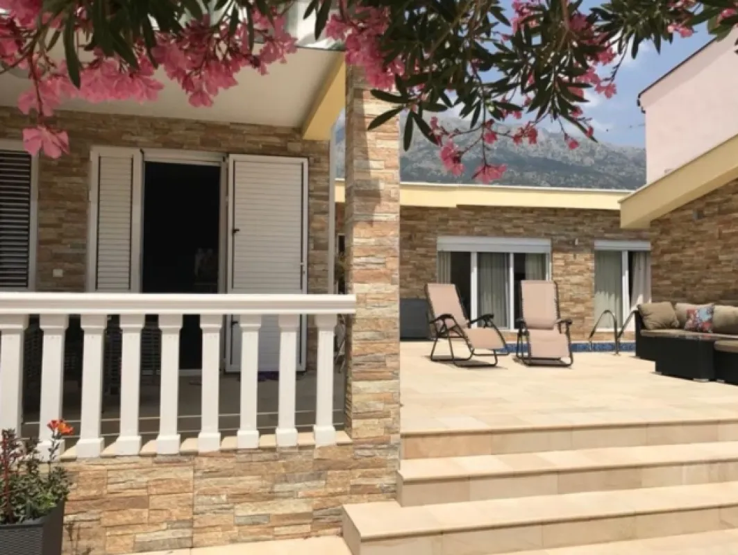 Prodaja, kuća, 300m², Dobra Voda, Budva