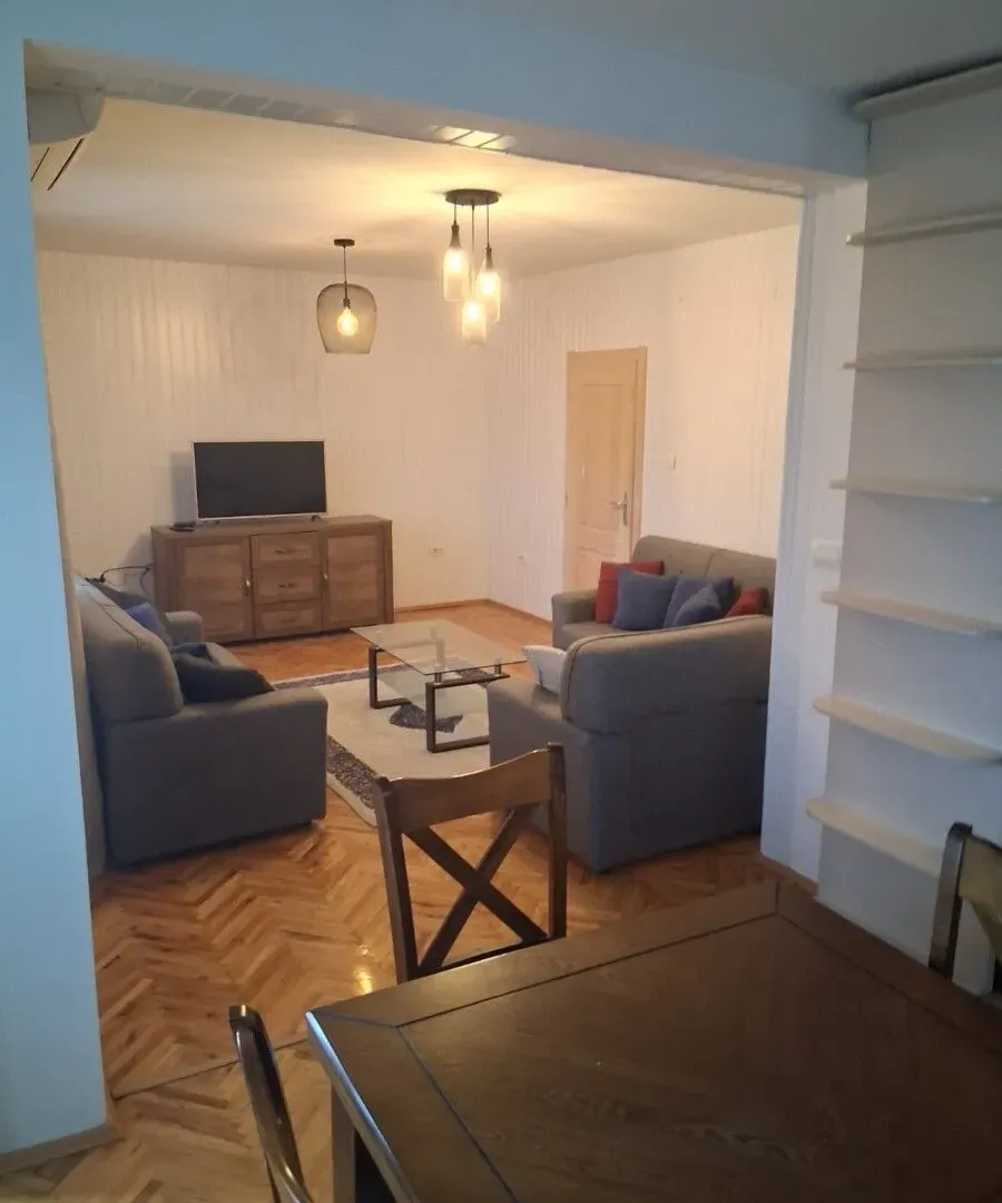 Rent, house, 108m², Stari Aerodrom, Podgorica