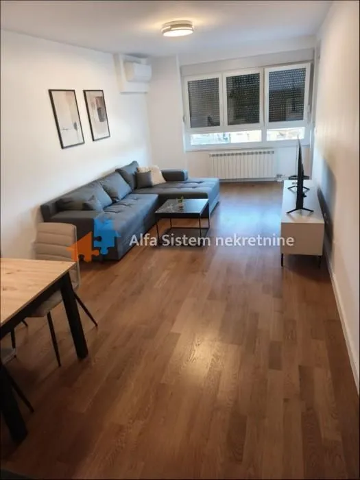 Rent, three bedroom apartment, 72m², Zemun Cara Dušana, Zemun Sve Podlokacije