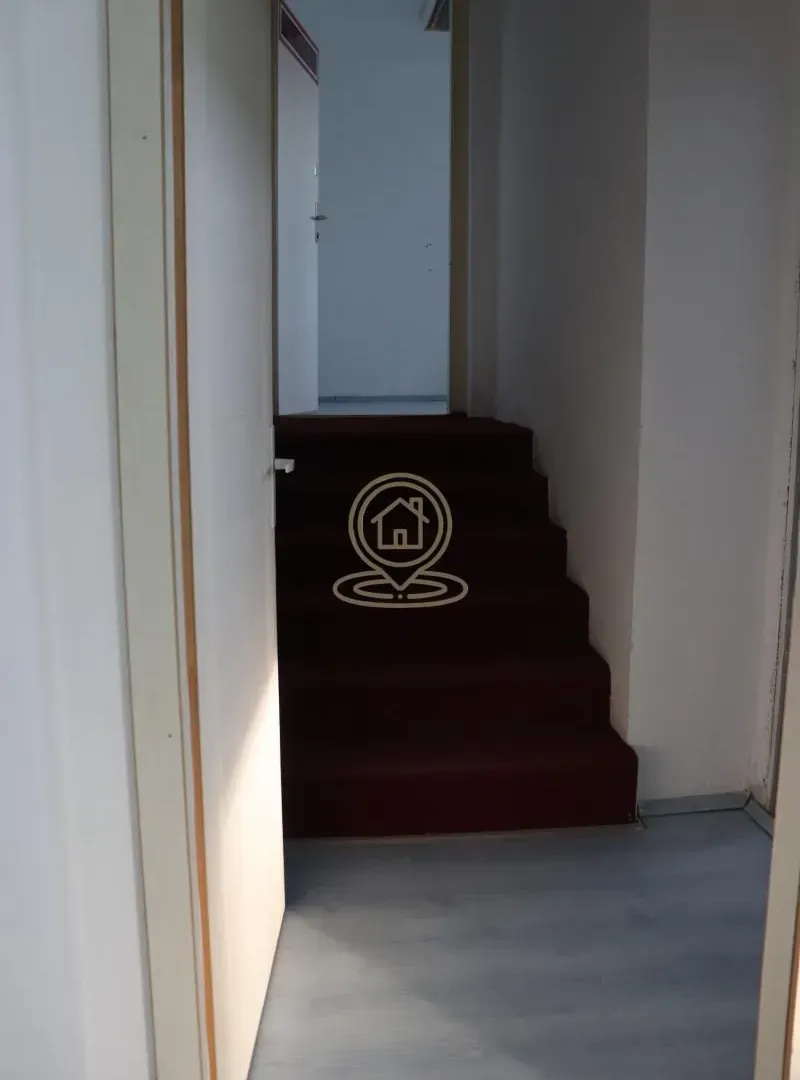 Rent, office space, 93m², Centar, Kragujevac