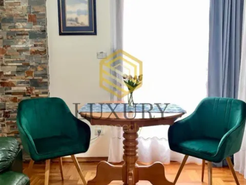 Izdavanje, jednosoban stan, 35m², Pobrežje, Podgorica - image 6