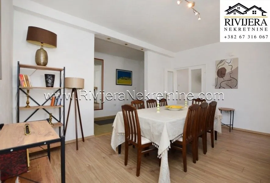 Prodaja, četvorosoban stan, 131m², Igalo, Herceg Novi