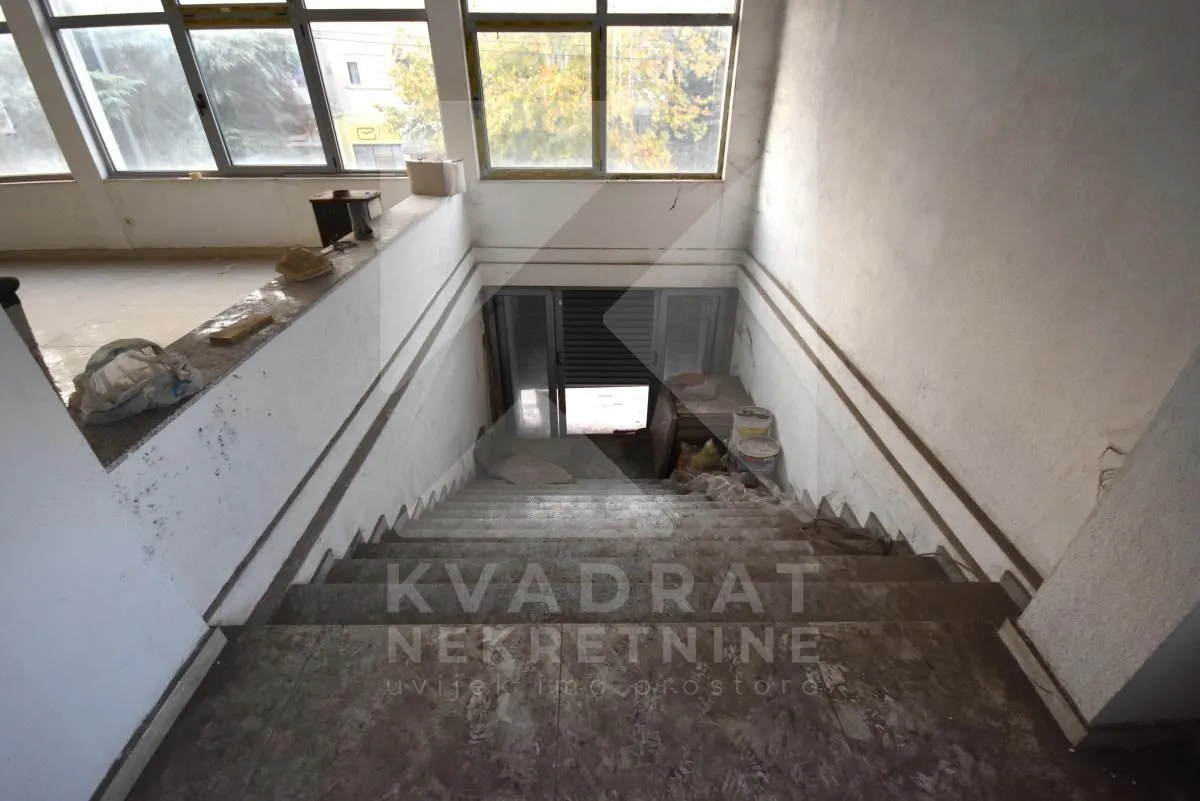 Prodaja, kuća, 343m², Zagorič, Podgorica