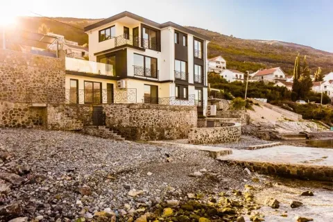 Prodaja, kuća, 420m², Krašići, Tivat - image 2
