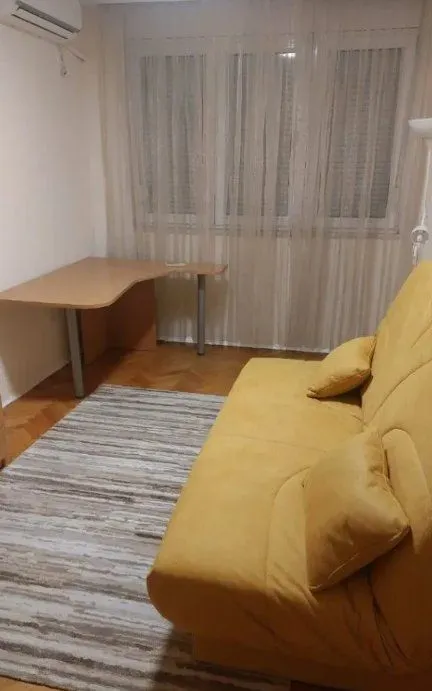 Izdavanje, dvosoban stan, 80m², Preko Morače, Podgorica