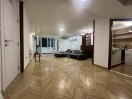 Izdavanje, trosoban stan, 51m², Zemun Centar, Zemun Sve Podlokacije - image 4
