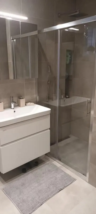 Rent, house, 280m², Zvezdarska Šuma, Zvezdara Sve Podlokacije