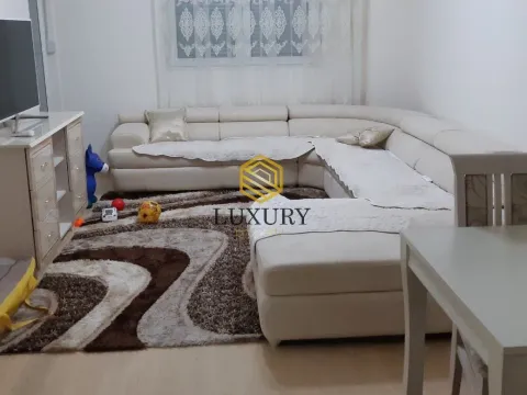 Izdavanje, jednosoban stan, 47m², City Kvart, Podgorica - image 1