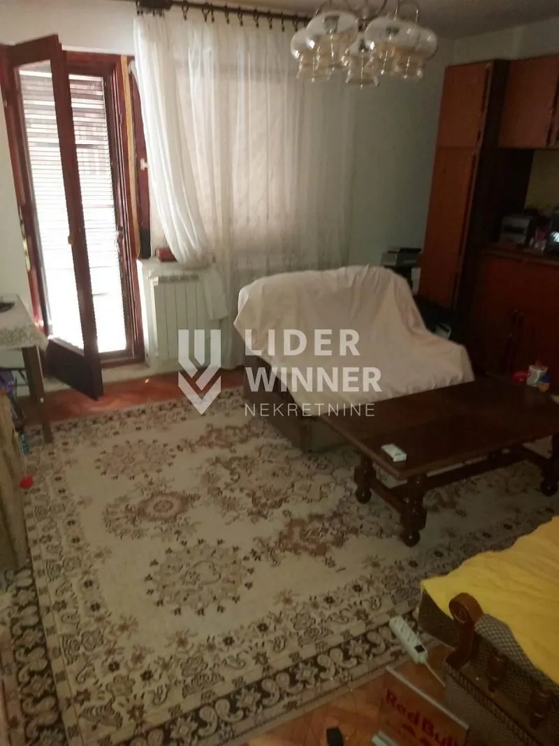 Prodaja, kuća, 247m², Voždovac Sve Podlokacije, Beograd