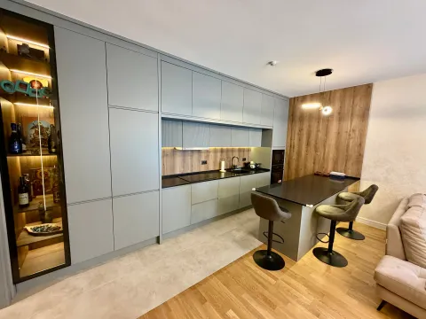 Prodaja, dvosoban stan, 80m², Stari Aerodrom, Podgorica - image 3