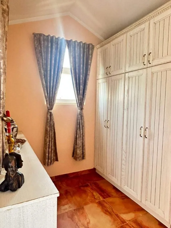 Rent, two bedroom apartment, 120m², Seljanovo, Tivat