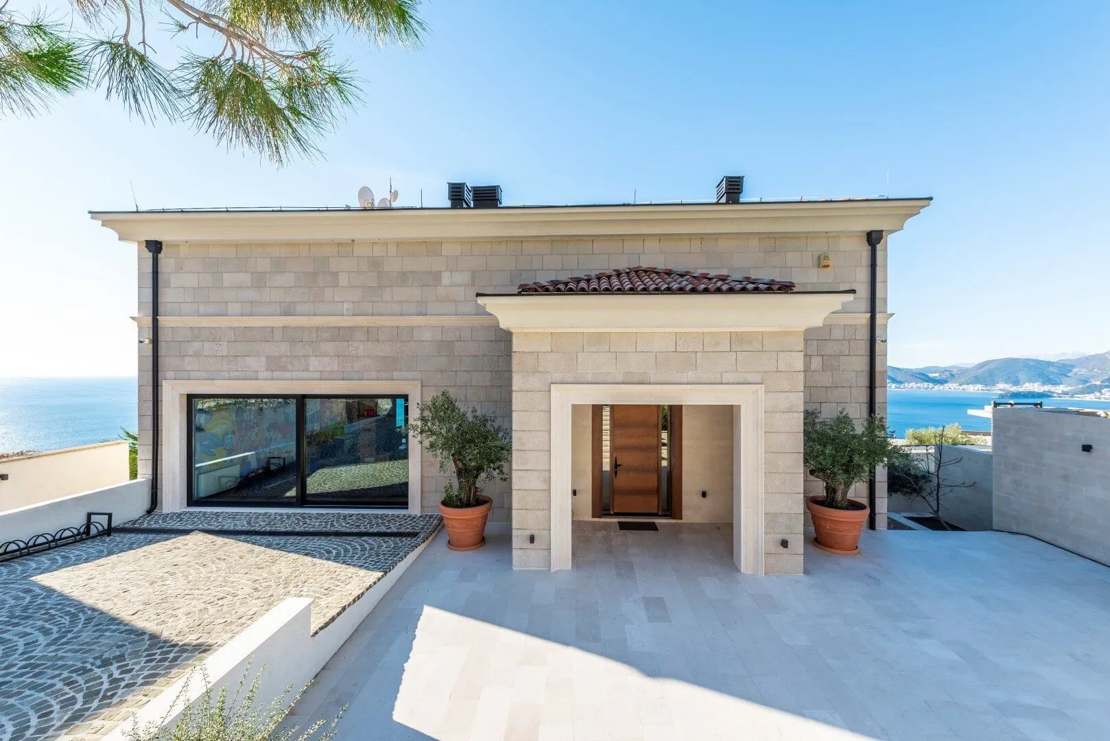 Sale, house, 496m², Blizikuće, Budva