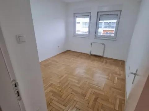 Prodaja, trosoban stan, 71m², Bulevar Evrope, Novi Sad Sve Podlokacije - image 6