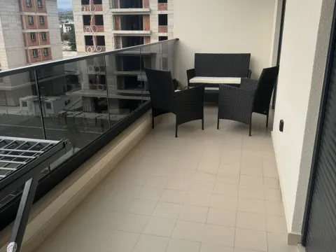 Rent, two bedroom apartment, 69m², City Kvart, Podgorica - image 1