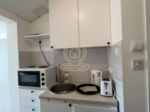 Izdavanje, garsonjera, 25m², Bulevar Evrope, Novi Sad Sve Podlokacije - image 7