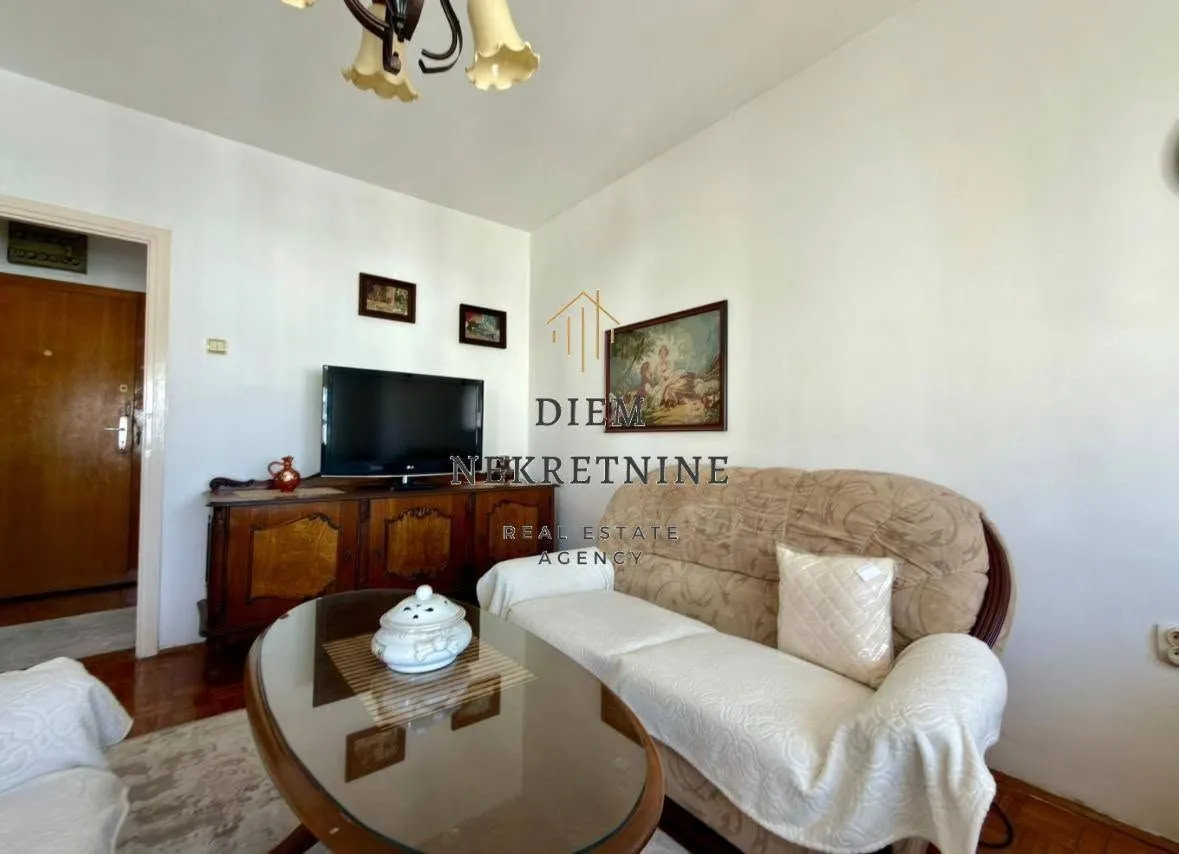 Rent, two bedroom apartment, 62m², Centar, Bar