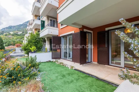 Prodaja, trosoban stan, 97m², Morinj, Kotor - image 14