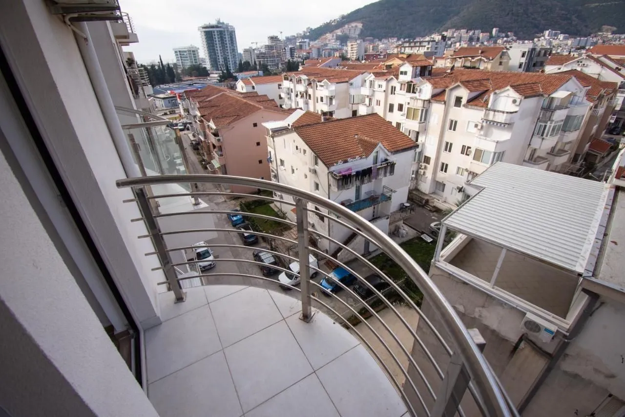 Rent, one bedroom apartment, 46m², Budva, Crna Gora