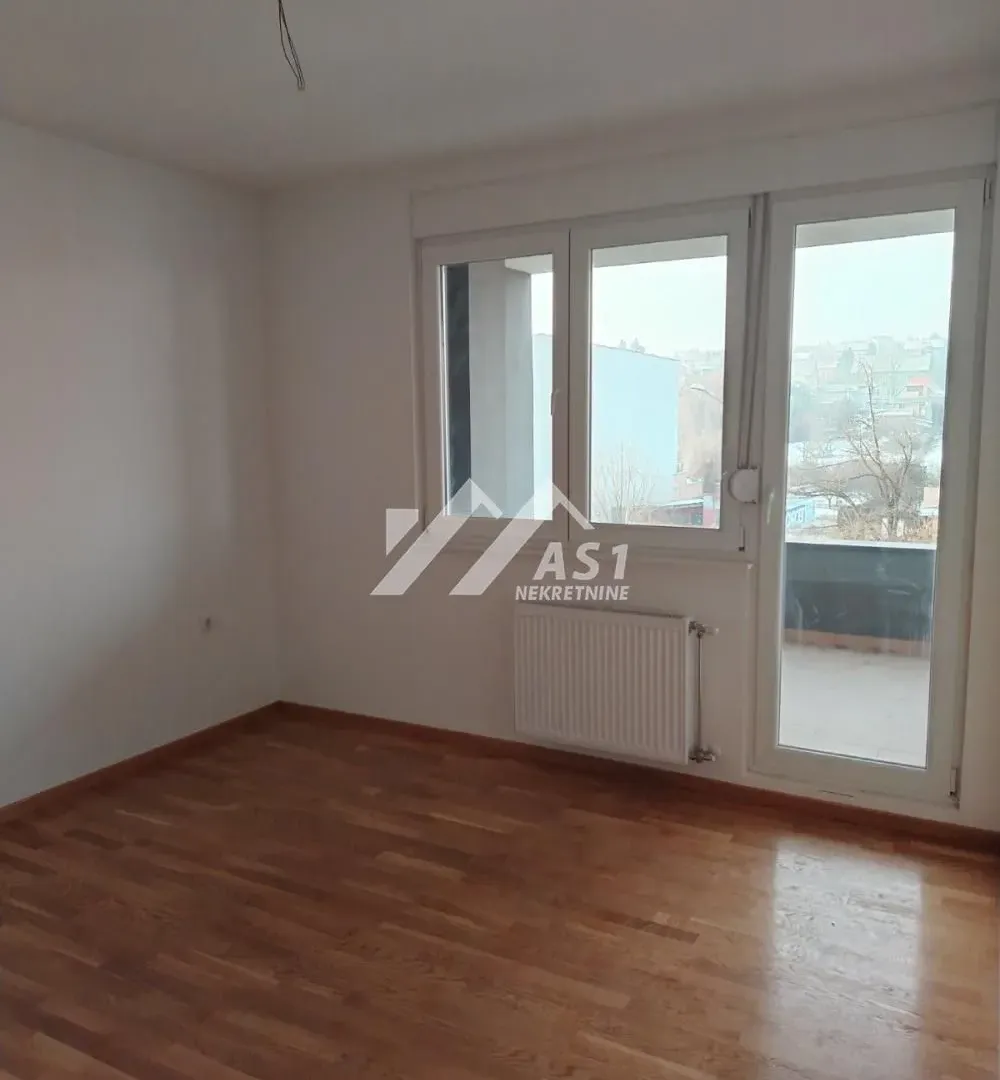 Prodaja, trosoban stan, 67m², Petrovaradin, Novi Sad